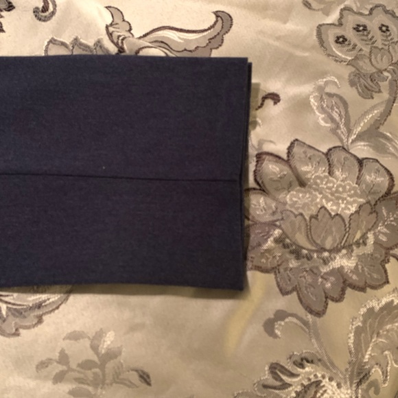 Mens Dockers, skinny fit, 30 x 32 , blue, worn once, 76% cotton 24% poly - Picture 7 of 8